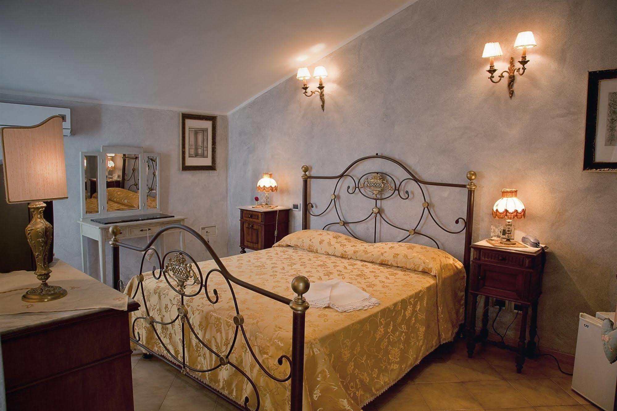 Hotel La Petite Maison 비아레지오 외부 사진
