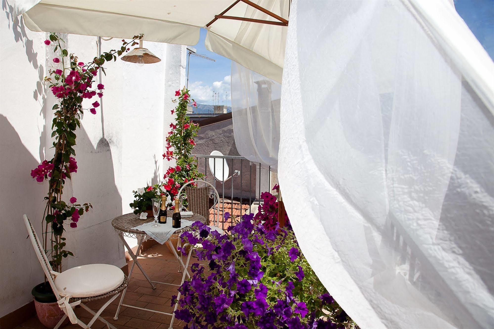 Hotel La Petite Maison 비아레지오 외부 사진